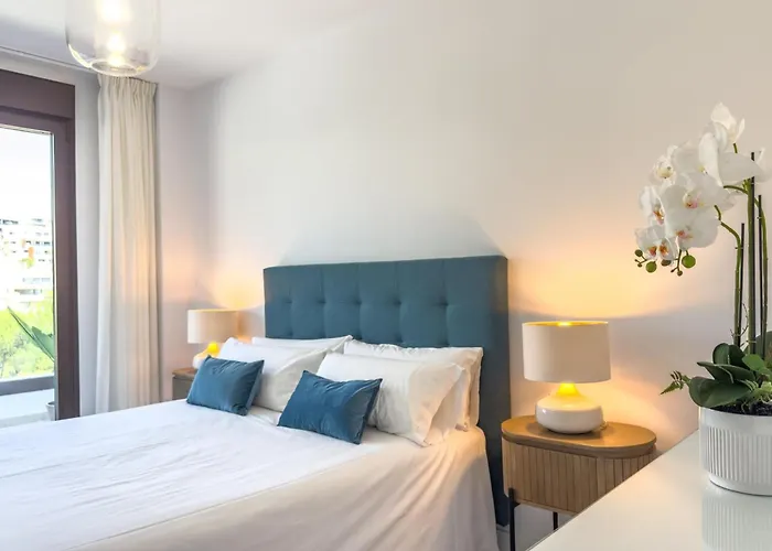 Hanami Mesas Homes A2 *